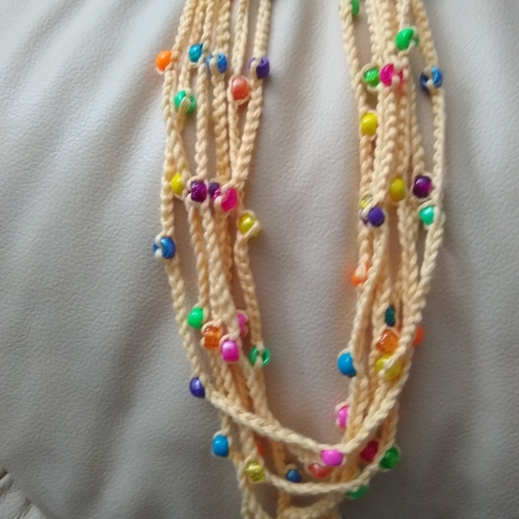 Crochet necklace jewelry with beads - Picture 6 of 10